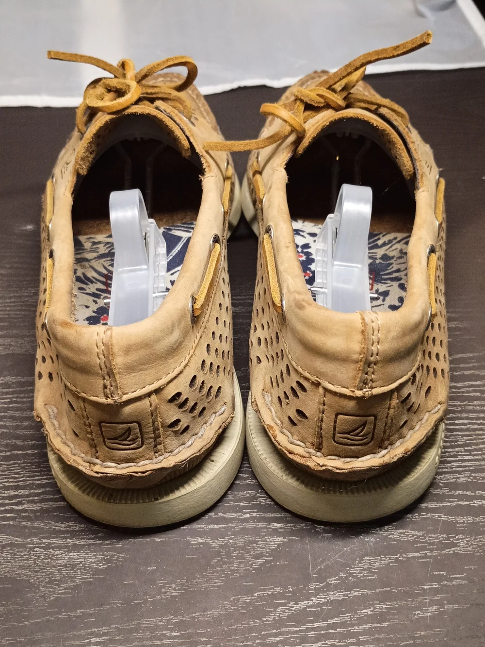 Sperry Men's 9M Perforated Tan Leather Lace-Up Boat Shoes. Barely Broken In!